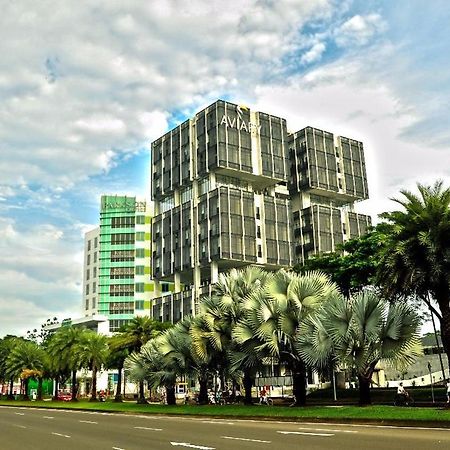 Aviary Bintaro Hotel Serpong Eksteriør billede
