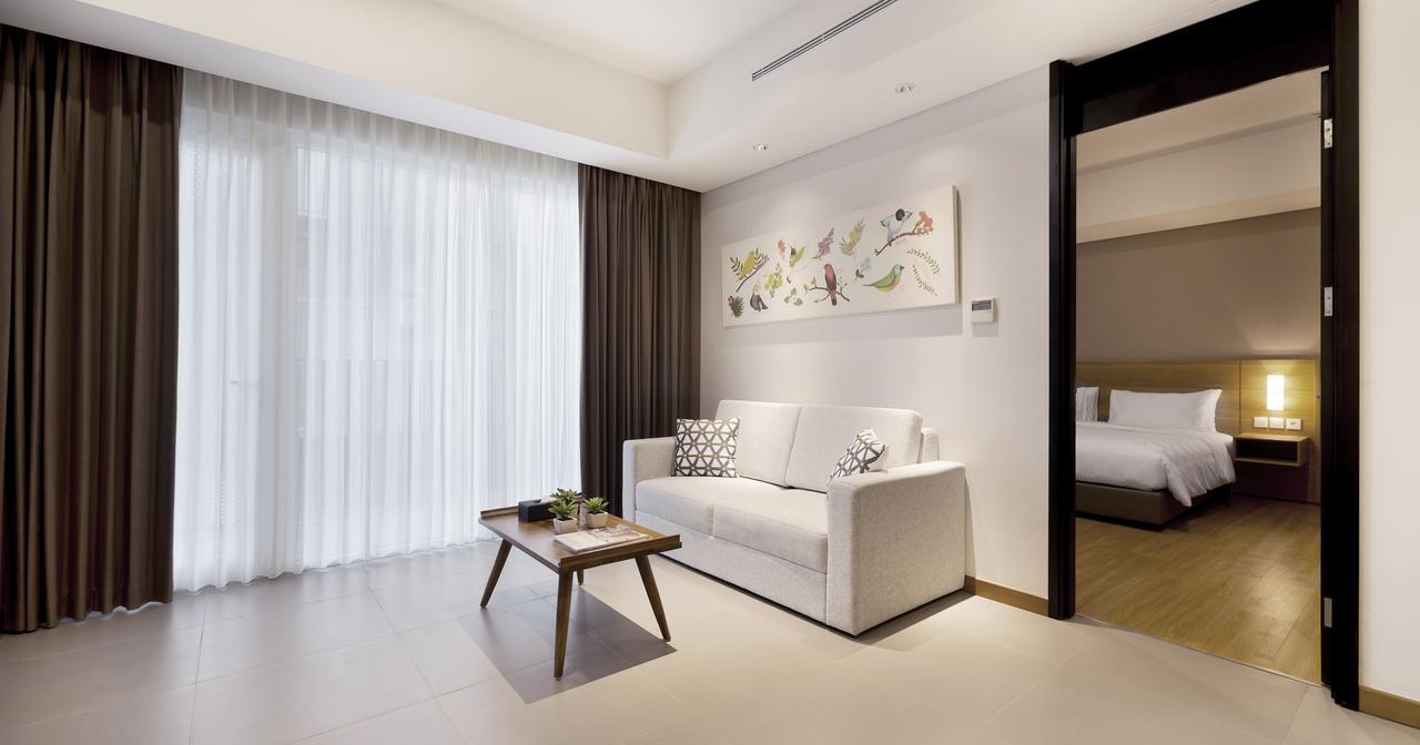 Aviary Bintaro Hotel Serpong Eksteriør billede