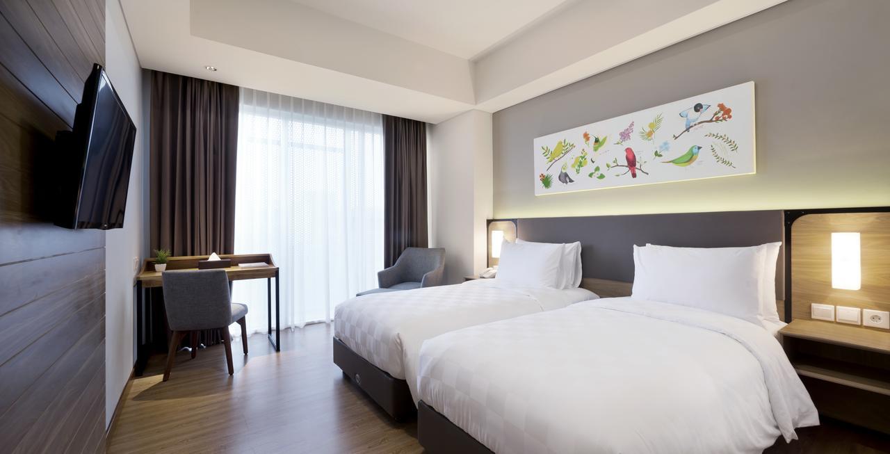 Aviary Bintaro Hotel Serpong Eksteriør billede