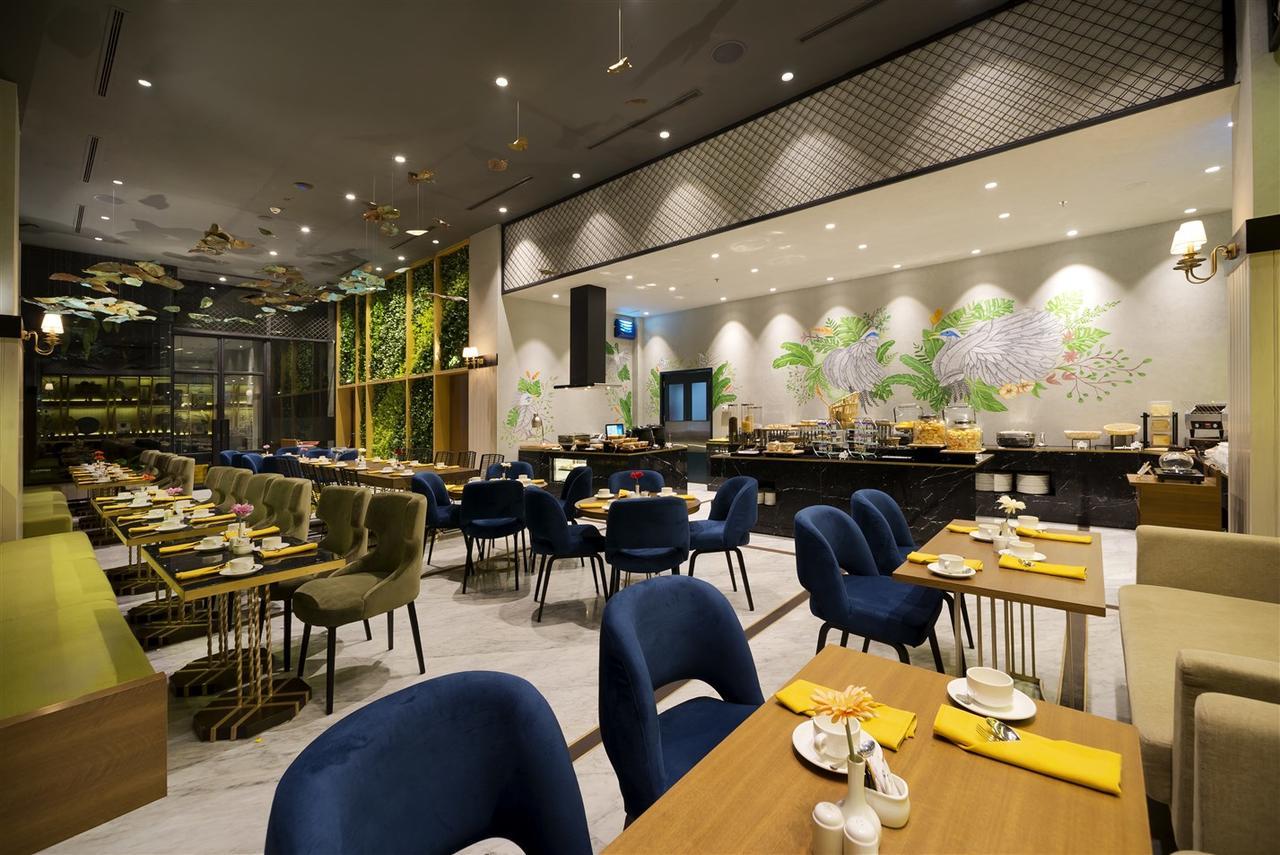 Aviary Bintaro Hotel Serpong Eksteriør billede