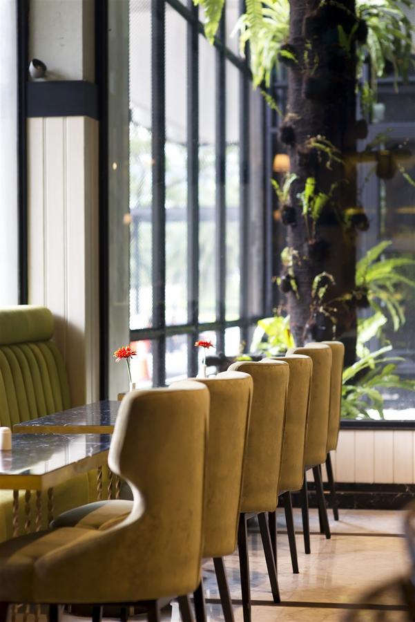 Aviary Bintaro Hotel Serpong Eksteriør billede