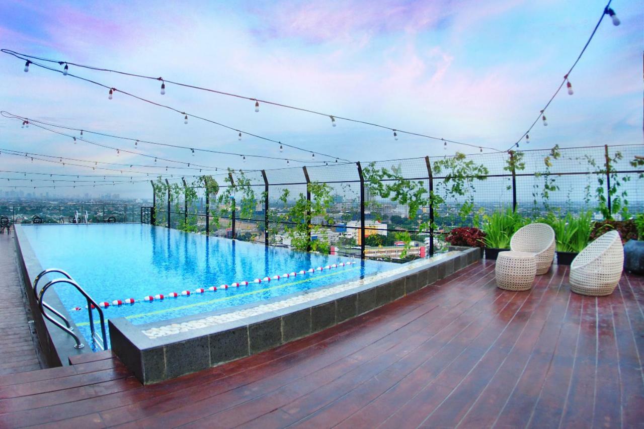 Aviary Bintaro Hotel Serpong Eksteriør billede